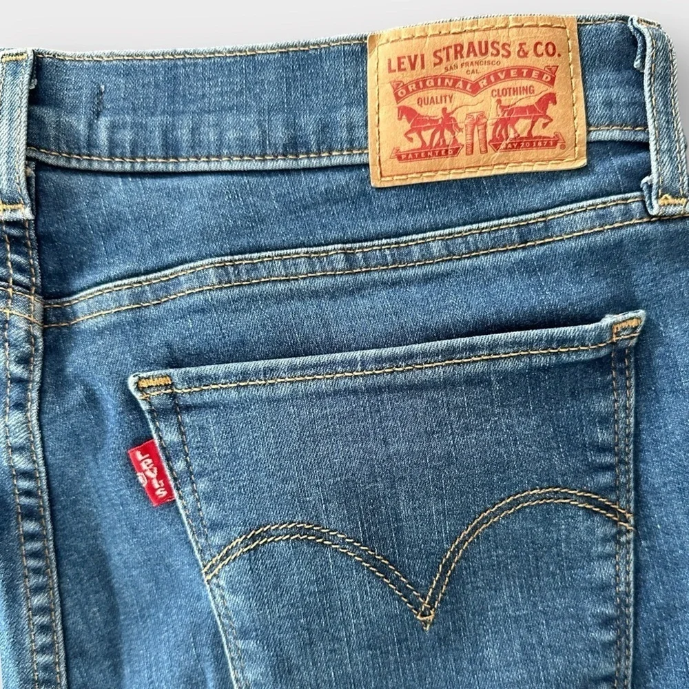 Women's Levi 710 Super-Skinny Jeans | 30x30 - Picture 9 of 12